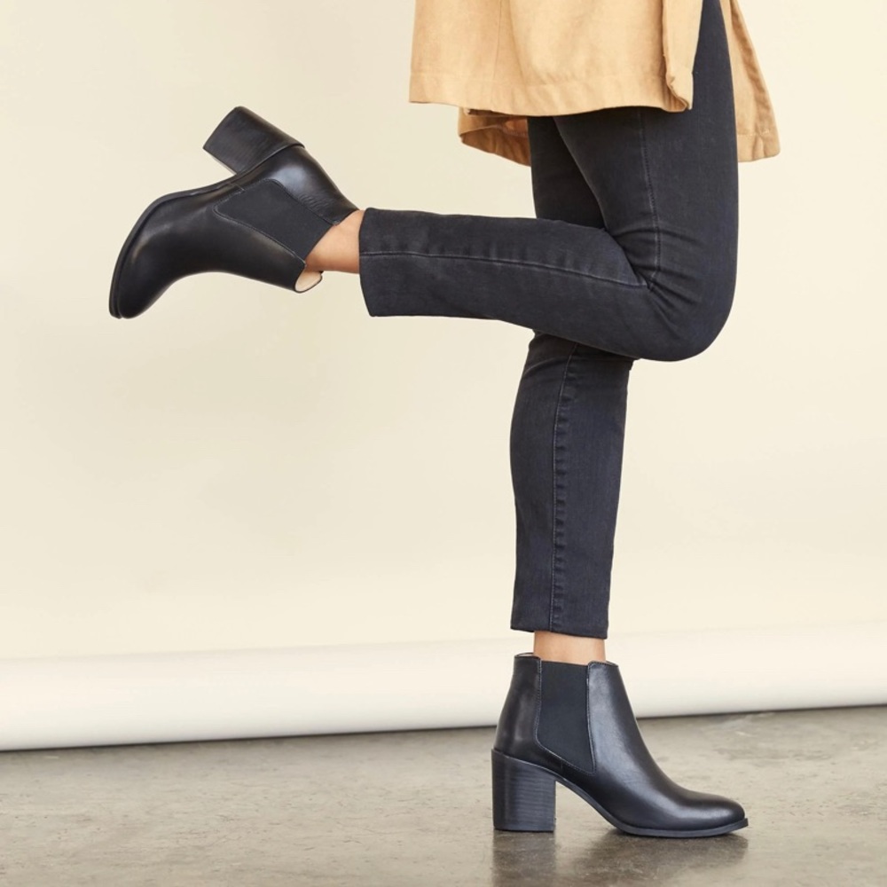 Nisolo Heeled Chelsea Commuter Boot